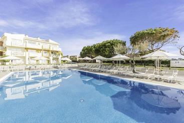 هتل Blau Punta Reina Junior Suites