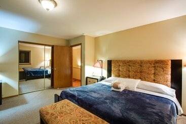 بيت ريفى 29sl   Hot Tub   Sauna   Bbq   Shuffle Board   Sleeps 11