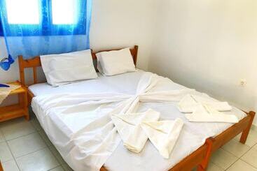 بنسيون Katerina Beach Rooms