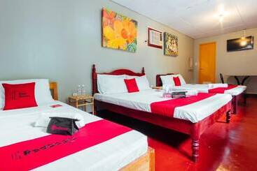 پانسیون Reddoorz Plus @ Rizal Avenue Palawan