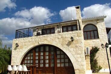 ツーリストアパートメント Webooking Konstantinos Villa