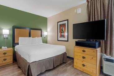 בית מלון כפרי Extended Stay America Suites  Pleasanton  Chabot Dr