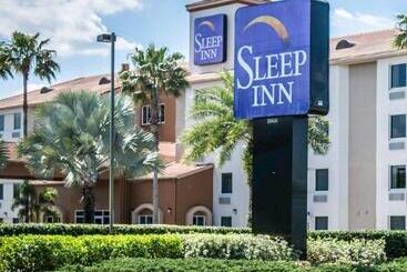 فندق Sleep Inn Near Busch Gardens   Usf