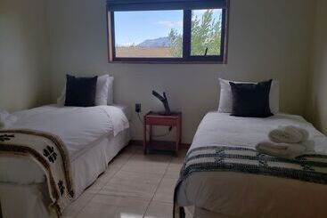 בית מלון כפרי Garden Domes