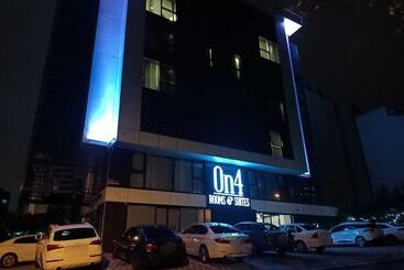 דירות לתיירים On4 Rooms & Suites