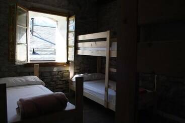 Albergue Casa De Broto