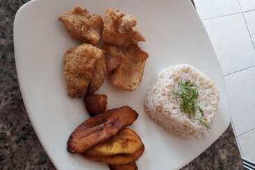 Pension Tu Casa En Manta