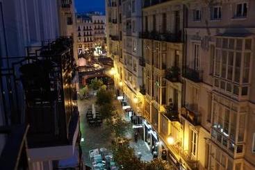 هاستل Guesthouse Namaste Central Rooms Valencia  Adults Only