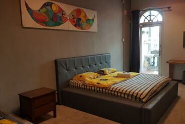 בית מלון כפרי Moustachz Hauze