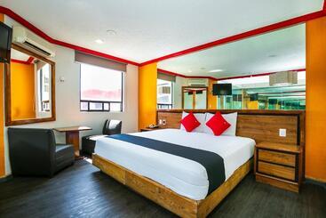 Capital O Hotel Casa Blanca, Morelia