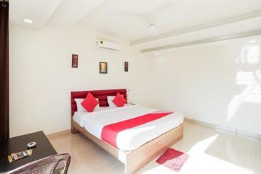 هتل Oyo 65118  Vatika