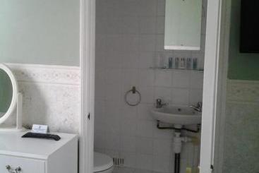 The Mount View Hotel, Bed & Breakfast