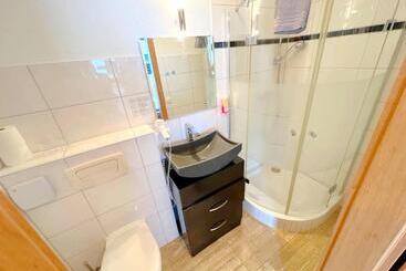 호스텔 Bnb Fliegerhaeusle Hagnau 24h Self Check In