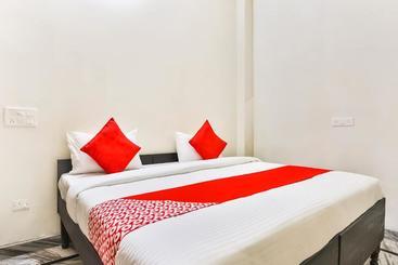 هتل Oyo 69507 Royal King Inn