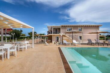 민박 Tramonto Ibleo Resort