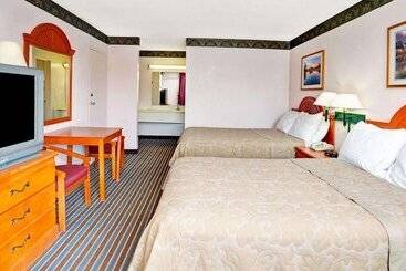 فندق على الطريق Magnuson Hotel Jacksonville Downtown