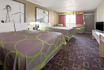 فندق على الطريق Super 8 By Wyndham Norman