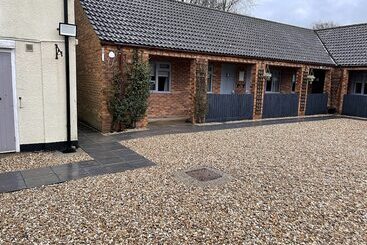 فندق صغير Village Limits Bed And Breakfast Rooms