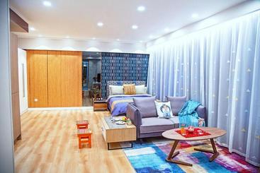 Naran Residence Lifestyle Serviced Apartment