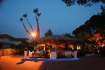 פנסיון Brigante Suites