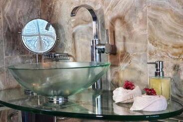 פנסיון Villa Alejandro