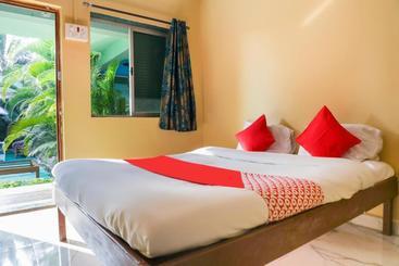 هتل Oyo 66633 Maitri Cottage