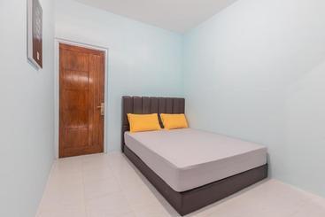 בית מלון כפרי Oyo Life 2445 Gardenia Residence