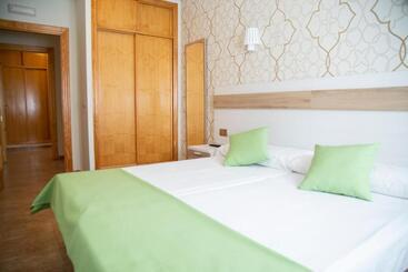 민박 Bf Rooms El Cabo