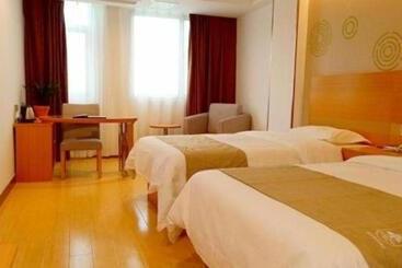 בית מלון כפרי Greentree Inn Fuyang Technician College