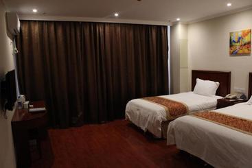 هتل Green Tree Inn Kashgar Old City Banchao Road