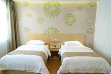 هتل Greentree Inn Huaqingchi Subway Station
