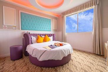 هتل Shell Hainan Haikou City Lingshan Town Meilan Airp