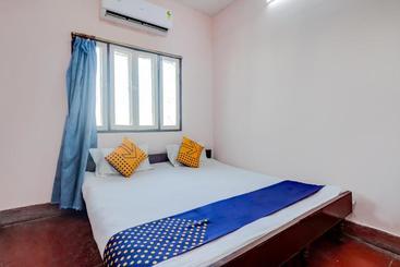 هتل Spot On 66108  Awadh Kailash Inn