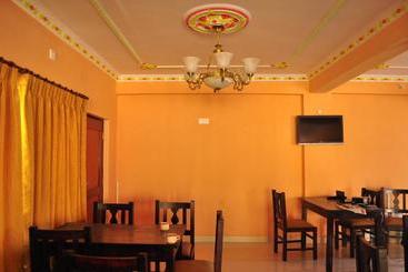 هتل Valley View Inn