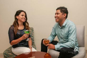 هتل Suite Luna Del Valle