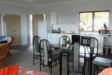 アパートホテル Kauri Lodge Karapiro