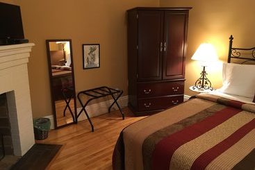 تختخواب و صبحانه Auberge Au Bois Dormant Inn