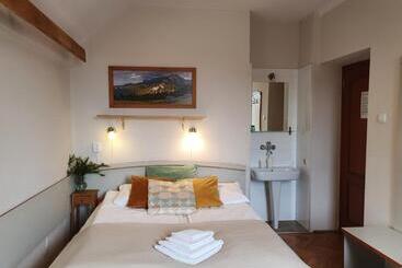 مبيت وإفطار Willa Iskra