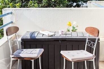 דירות לתיירים Calm Oasis Apartment In Marousi