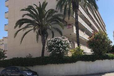 ツーリストアパートメント Face à La Mer