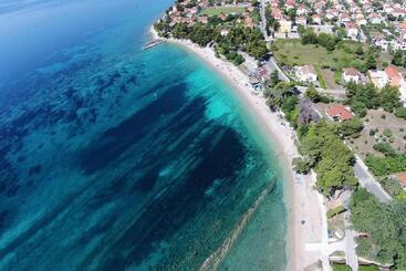 דירות לתיירים Apartments Jaki