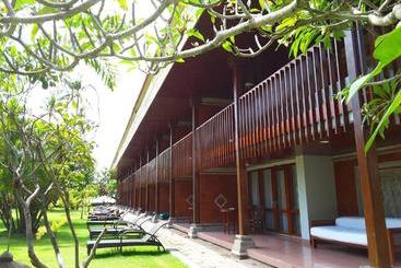 هتل Inna Grand Bali Beach