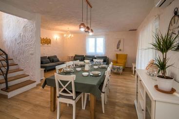 Villa Harmony