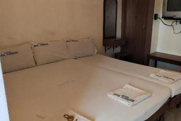 Hotel Akil Towers