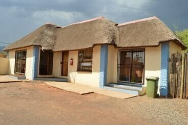 ホテル Sekhukhune Guesthouse