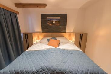 هتل Guesthouse Lajnar