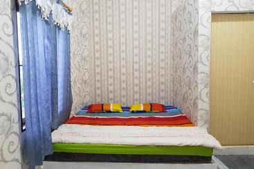 هتل Spot On 2926 Penginapan Sariah Basamo