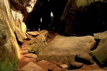 פנסיון Vedanta Wake Up Edakkal Caves  By Oyo