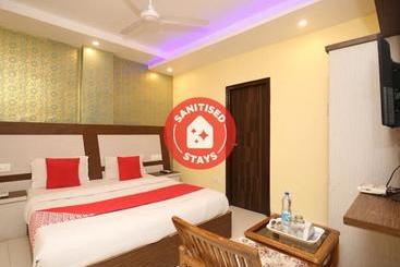 酒店 Oyo 24623 Chetana Residency