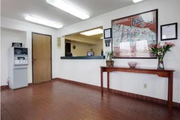 فندق على الطريق Americas Best Value Inn Oklahoma City South